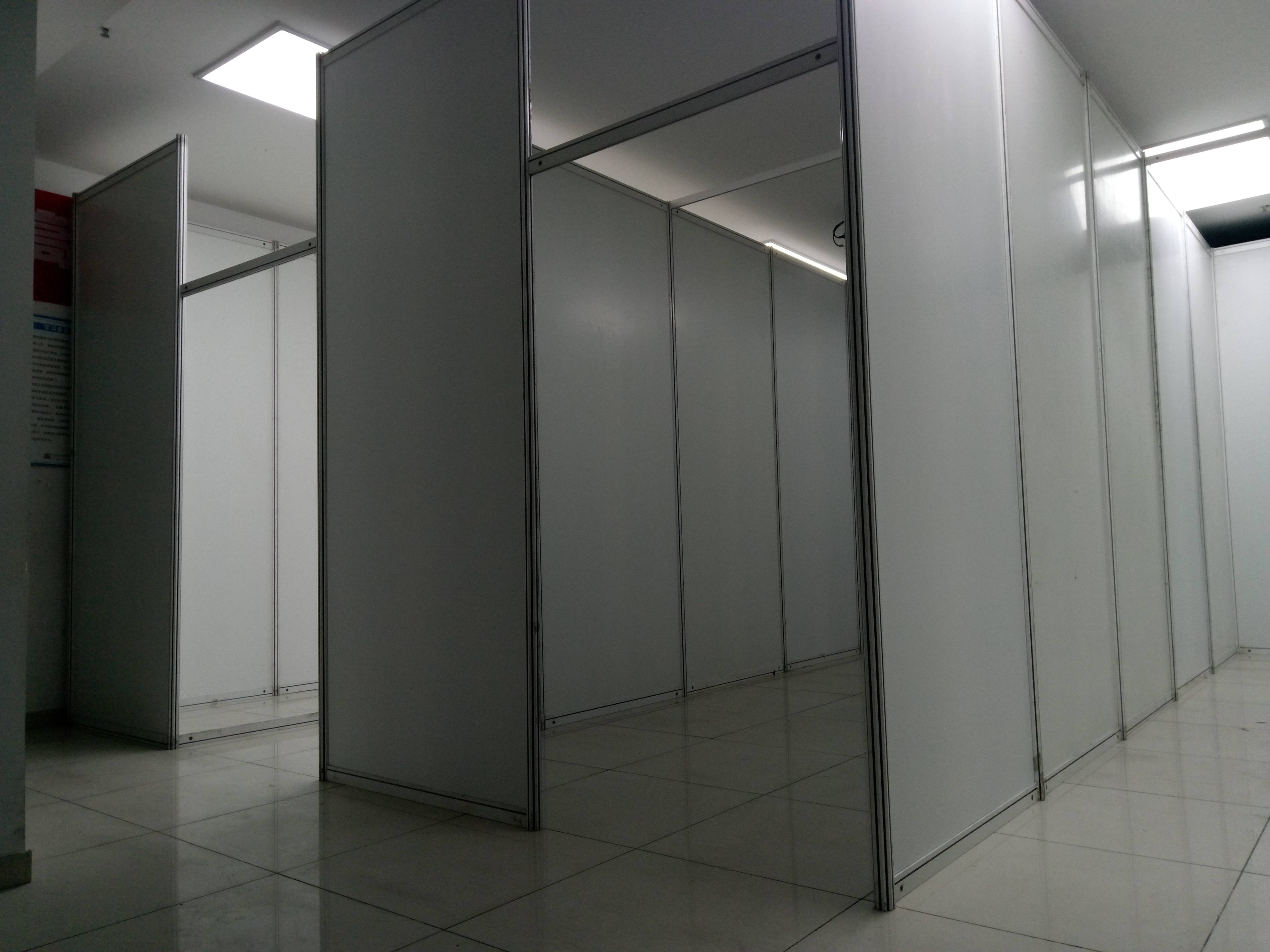 專(zhuān)業(yè)提供成都3米與2米標(biāo)準(zhǔn)展位租賃搭建一站式會(huì)議展覽服務(wù)